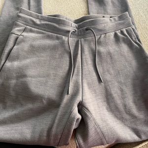 NWOT Nike Charcoal gray joggers Men’s size small